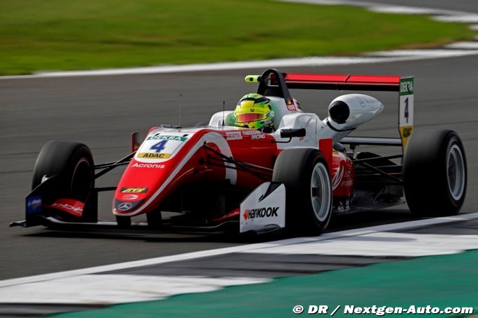 Mick Schumacher showing father's
