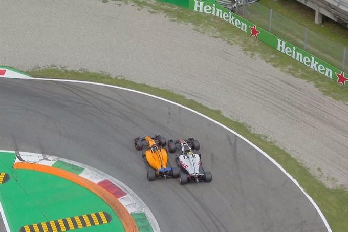 Alonso et Magnussen se rejettent (...)