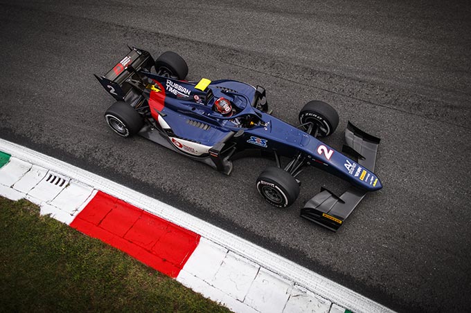 Monza, Race 1: Makino powers to (…)