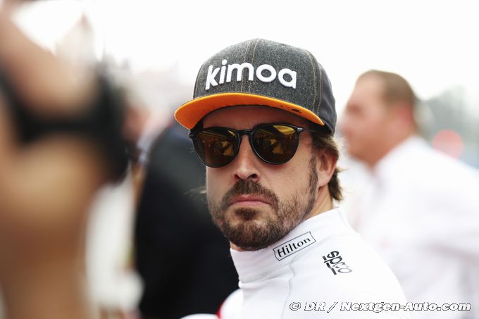 Alonso réfléchit à son avenir, (...)