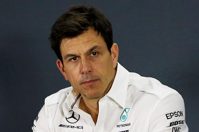Wolff may consider another Bottas (...)