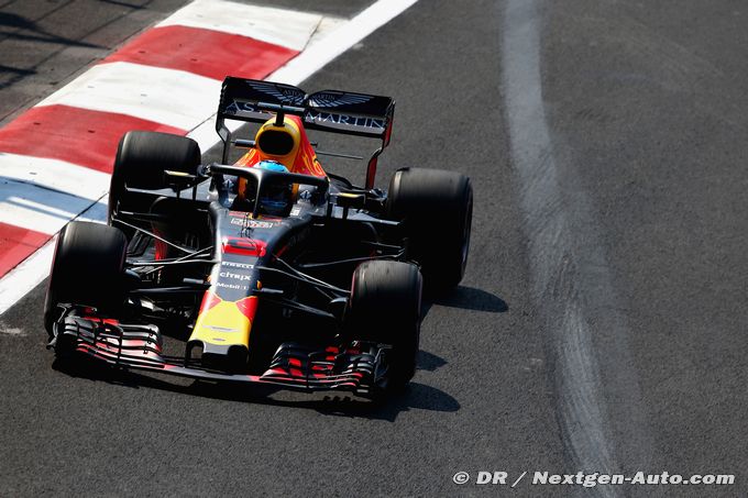 Ricciardo edges Verstappen by 0.026s to