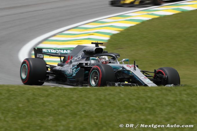 Hamilton en pole devant Vettel au (…)