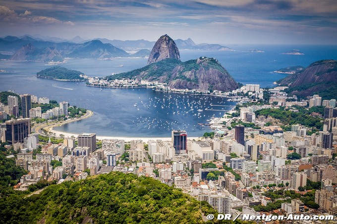 F1 boss Carey visits Rio de Janeiro