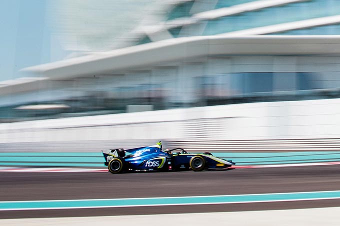 Tests de Yas Marina, Jour 1 : Louis (…)