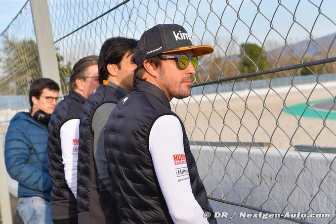 Alonso brought helmet to Barcelona