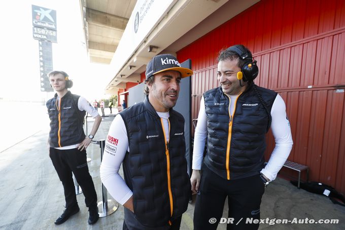 Alonso takes up test driver role (...)