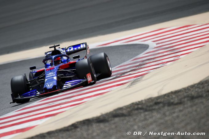 Kvyat pense que Toro Rosso doit (…)