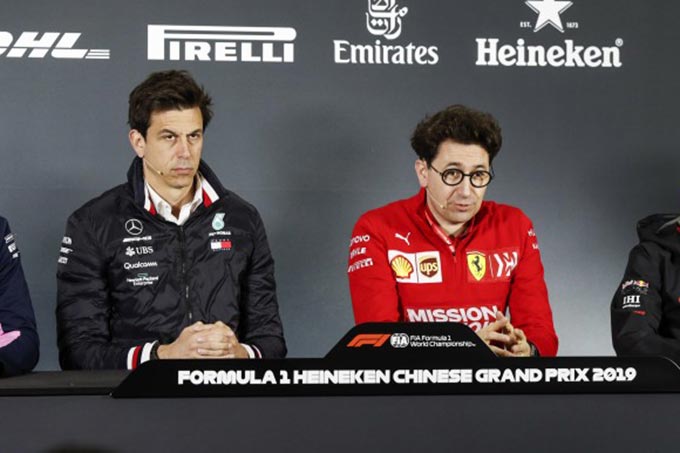 Ferrari et Mercedes demeurent prudentes