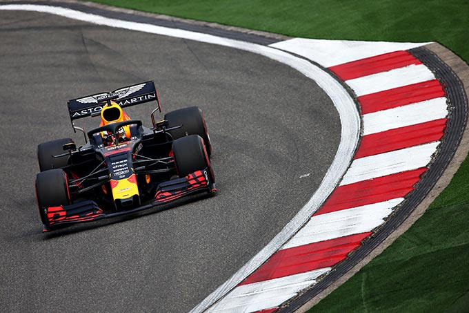 Verstappen se rapproche des meilleurs,