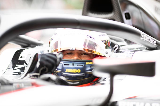 Monaco, Qual.: De Vries scores pole (…)