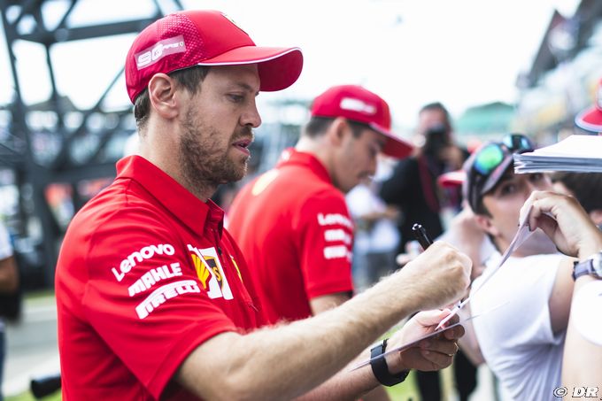 Vettel enduring 'difficult (…)