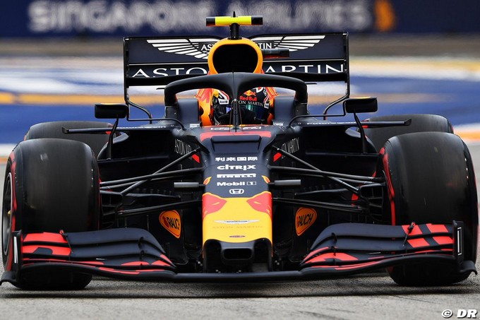 Singapore, FP1: Verstappen fastest,
