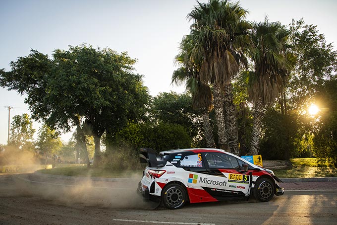 Meeke tops Spain shakedown