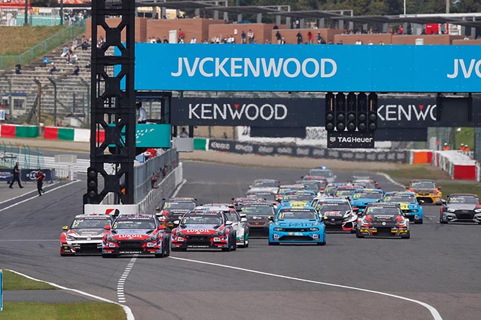 Suzuka, Race 2: Michelisz beats Huff (…)