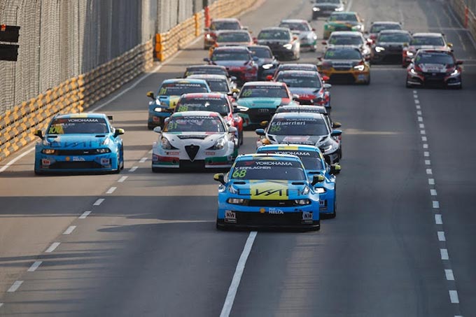 Macau, Race 2: Muller wins again!