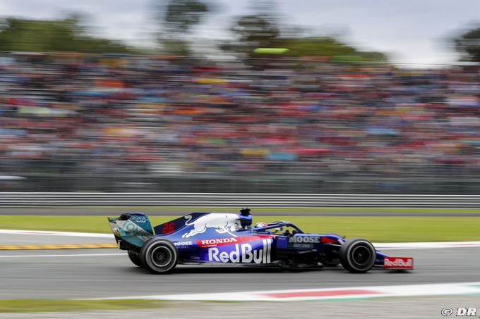 Kvyat should leave Red Bull programme -