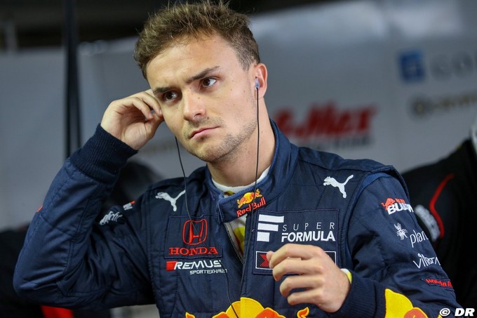 Three drivers left Red Bull driver (…)