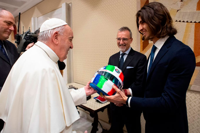 Giovinazzi a pu rencontrer le Pape (…)