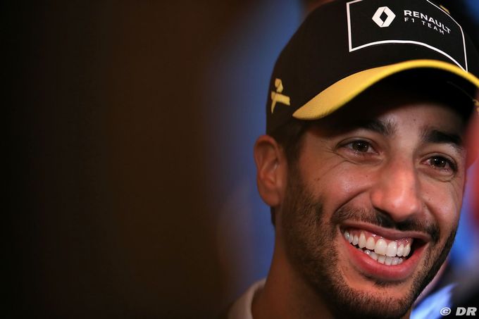 Daniel Ricciardo se place sur le (…)