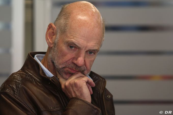 Newey lance un tacle public concernant