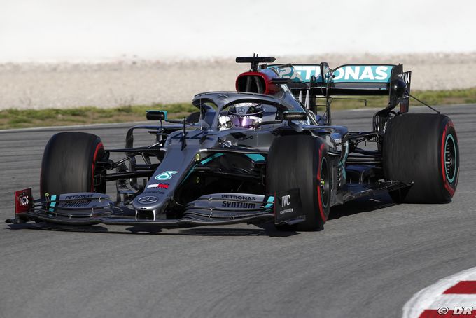 Button presse Hamilton et Mercedes (…)