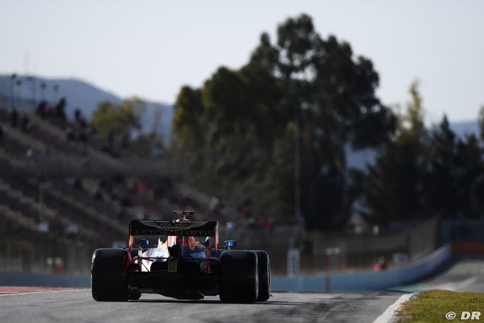 Honda says Verstappen wants podium (...)