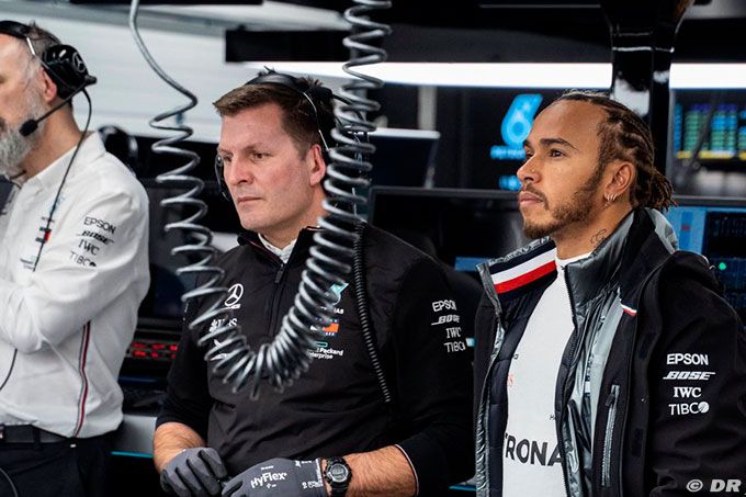 Hamilton denies rumours from Bali