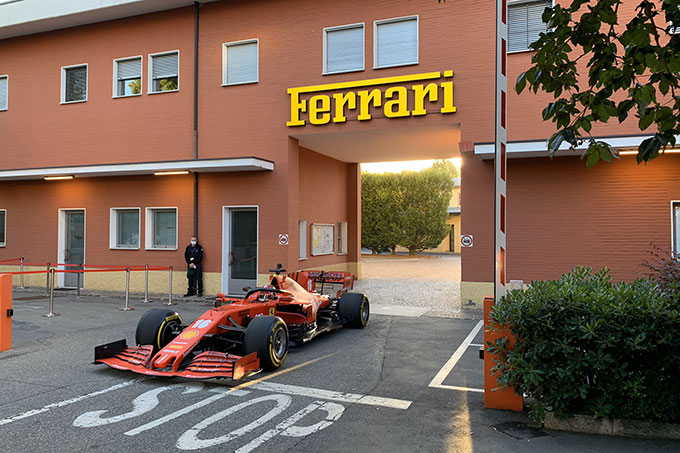 Ferrari réveille Maranello en envoyant