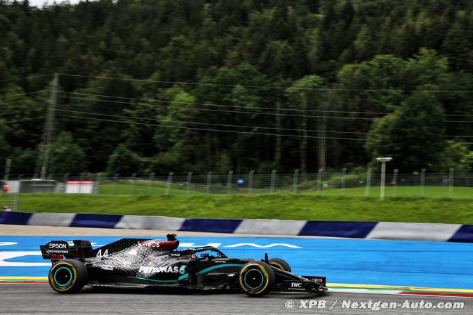 Les pilotes Mercedes F1 dominent, (...)