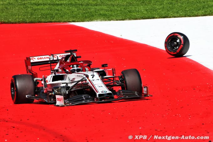 Giovinazzi se fait plaisir, Räikkönen se