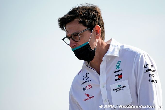 Des tensions entre Toto Wolff et (…)