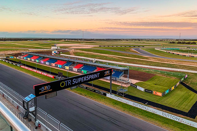 Le Bend Motorsport Park se propose (…)