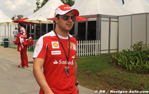 Massa, Barrichello, approve of Red (…)