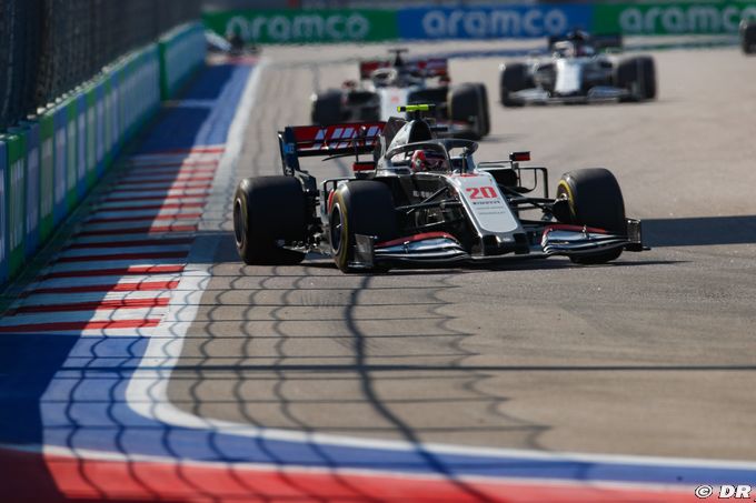 Haas 'not for sale' amid (…)