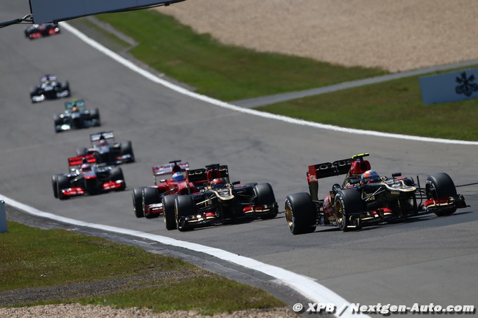 Deux zones de DRS au Nürburgring, (…)