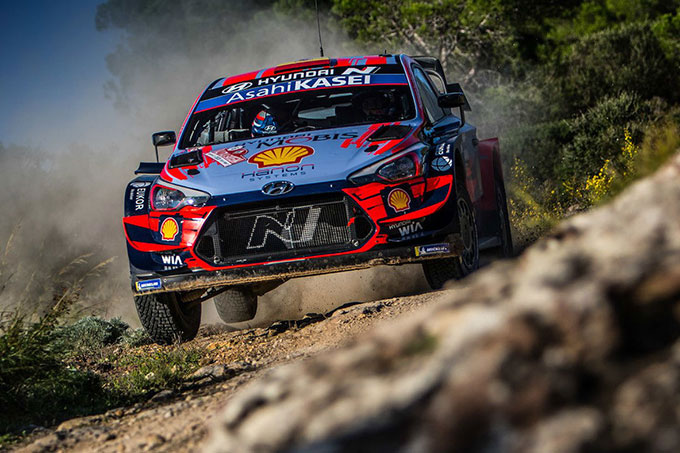 Sardinia, saturday: Sordo closes on (…)