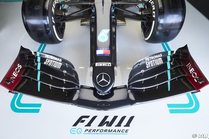 Daimler to slash Mercedes' F1 (…)