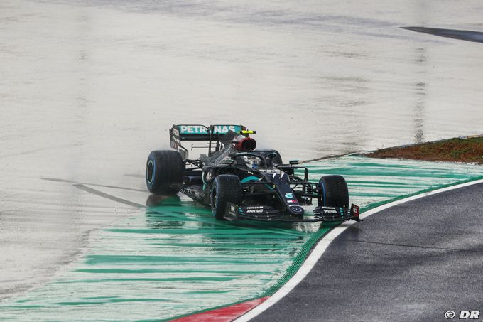 Mercedes apologises after Bottas'