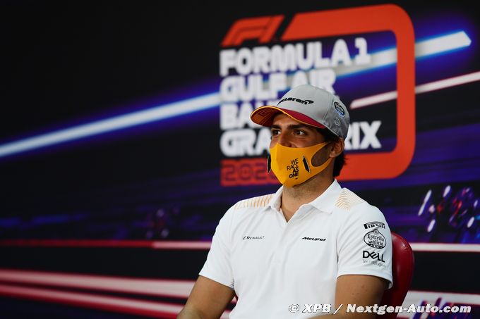 Sainz eyes test in 2018-spec Ferrari