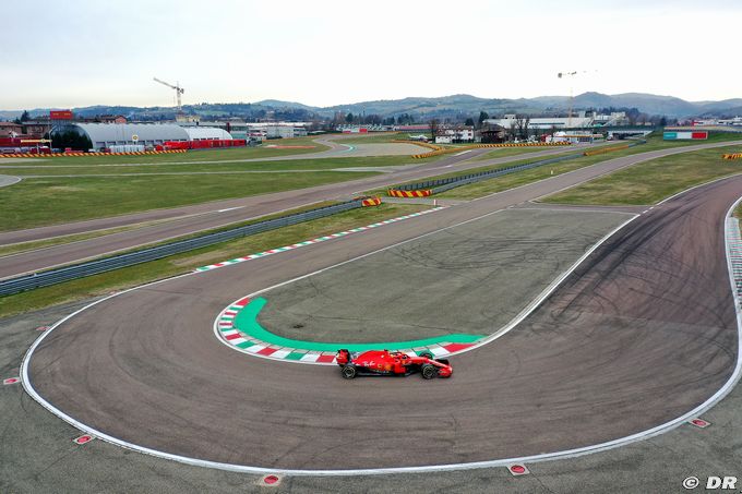 Sainz voit Ferrari rebondir en 2021 (…)