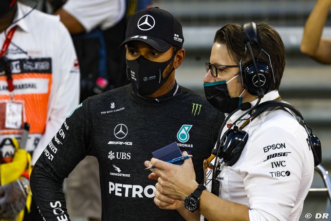 Le contrat de Lewis Hamilton sera (…)