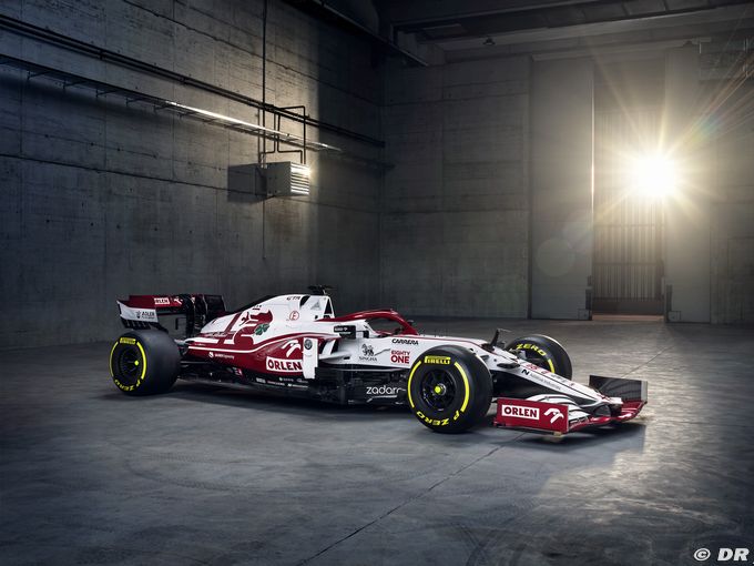 Alfa Romeo Racing unveils C41 in Warsaw