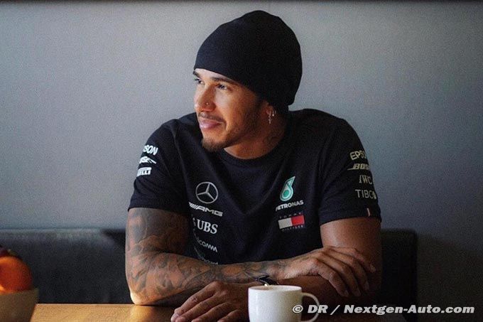 Only 30 simulator laps for Hamilton this