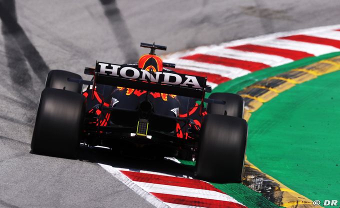 Spain, FP3: Verstappen sets the pace (…)