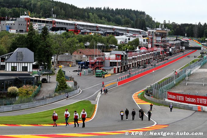 Full house at Belgian GP looking (…)