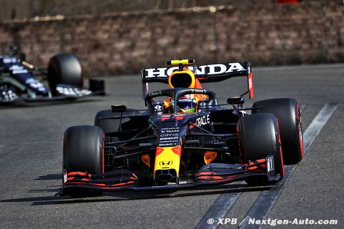 Pérez wins in Azerbaijan as Verstappen