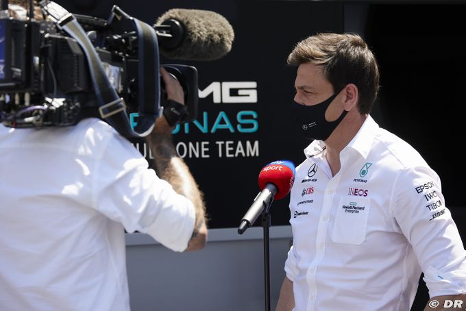 Wolff : Quand Mercedes F1 débriefe (…)