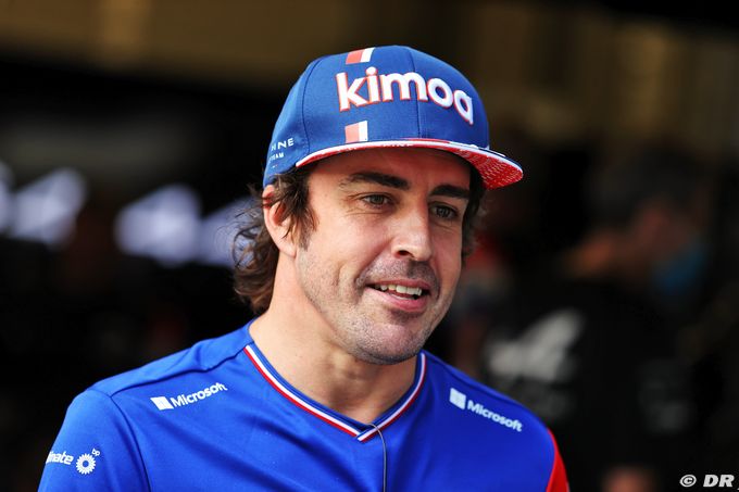 Alonso a discuté avec Red Bull (...)