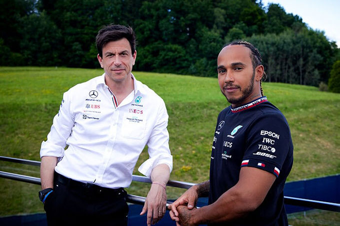 Mercedes and Lewis Hamilton agree (...)